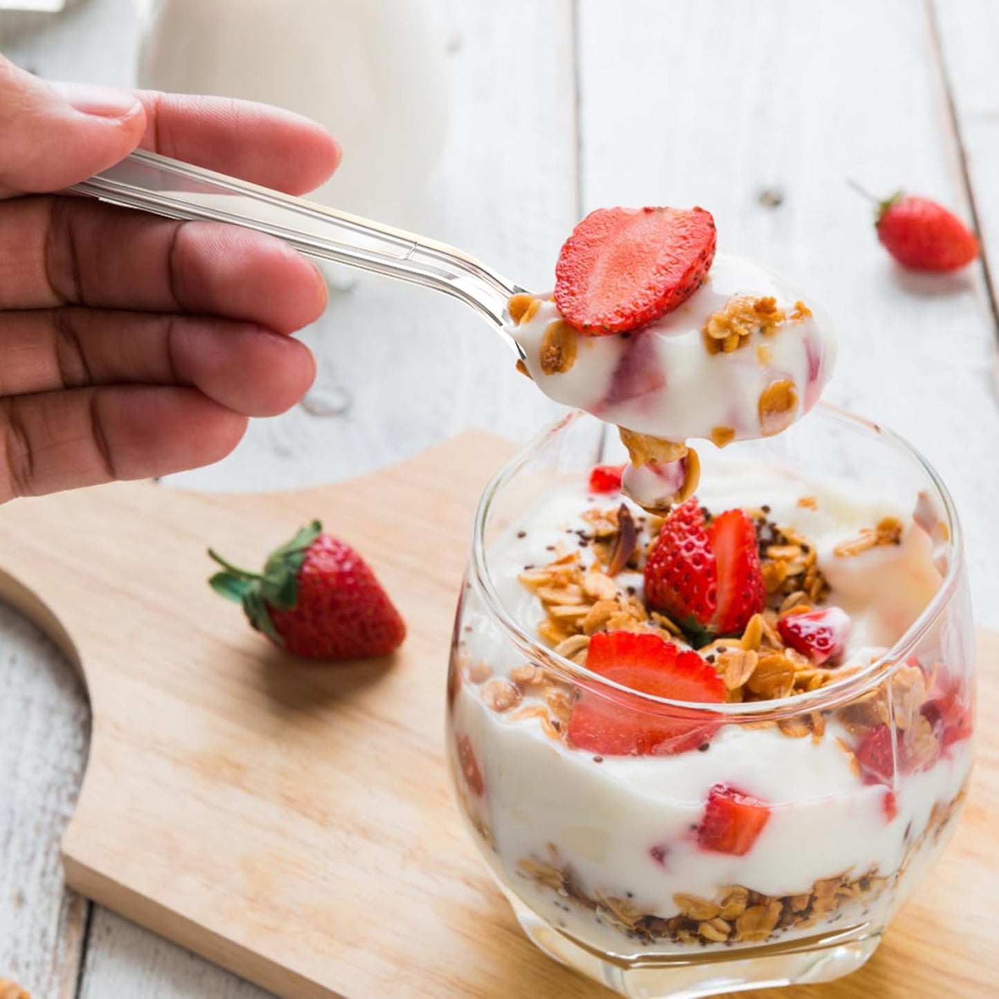 100 Count Clear Plastic Spoons Disposable, BPA-Free, Heat Resistant, Solid and Durable Disposable Spoons Heavy Duty Bulk, Premium Spoons plastic disposable for Party Supply