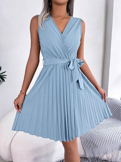 🔥Summer Arrivals🌟Women's Sleeveless V-neck Solid Color Lace Up Pleated Mini Dress