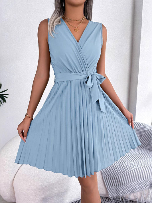 🔥Summer Arrivals🌟Women's Sleeveless V-neck Solid Color Lace Up Pleated Mini Dress