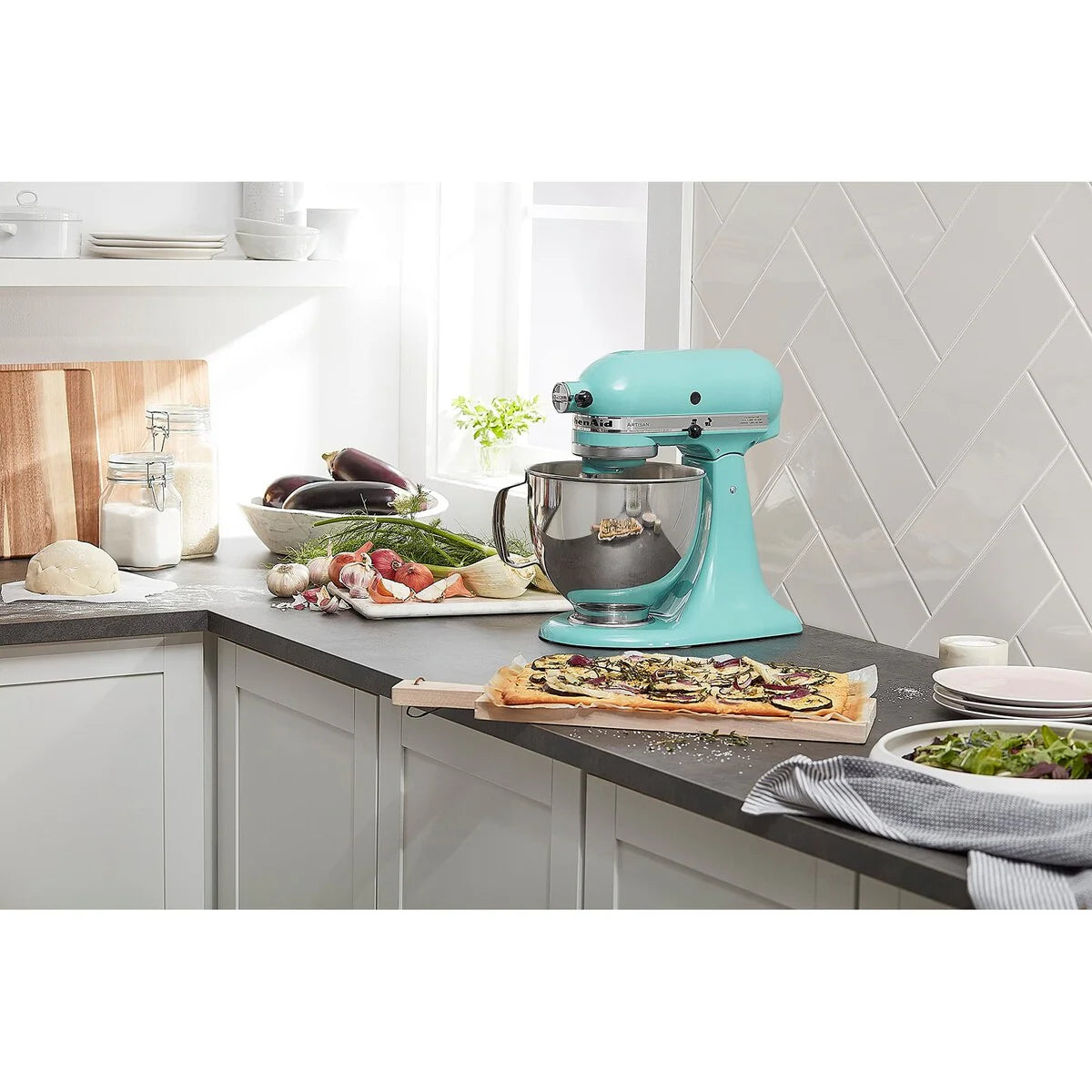 Artisan Series 5 Quart Tilt Head Stand Mixer with Pouring Shield, Removable bowl